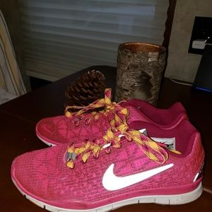 Nike Outlast Running Shoes great shoes- 7.5 Women